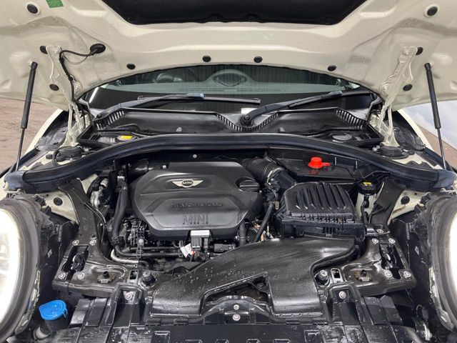 �����X�ł́A�e���[�J�[�̐�p�f�f�e�X�^�[�𓱓��B���Ǝ��i�����e�N�j�J���X�^�b�t���풓���Ă���܂��̂ŁA������̍ۂɂ����S���Ă����p���������܂��B