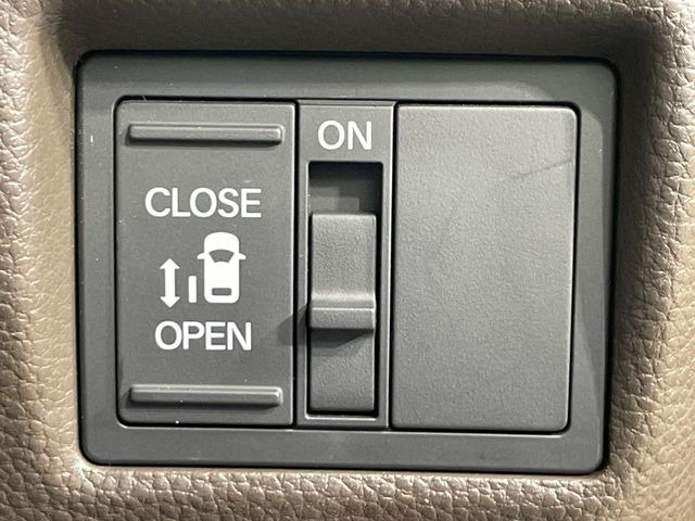 �y�p���[�X���C�h�h�A�z�X�}�[�g�L�[��^�]�Ȃ̃X�C�b�`�ŃX���C�h�h�A�̊J���\���d��������͂����ăh�A���J����K�v�������A���������q�l�ł��A�d���ו��������Ă��鎞�����N�ɊJ���߂ł��܂���