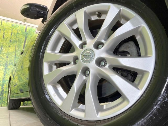 �y����16�C���`�A���~�z�C�[���z�O�ςɃ}�b�`���������A���~�z�C�[���𑕒����Ă���܂��B�e��ЊO�A���~�z�C�[����A�X�^�b�h���X�^�C�����戵�����Ă���܂��B���񂲑��k����������