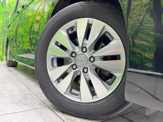 �y����16�C���`�A���~�z�C�[���z�O�ςɃ}�b�`���������A���~�z�C�[���𑕒����Ă���܂��B�e��ЊO�A���~�z�C�[����A�X�^�b�h���X�^�C�����戵�����Ă���܂��B���񂲑��k����������