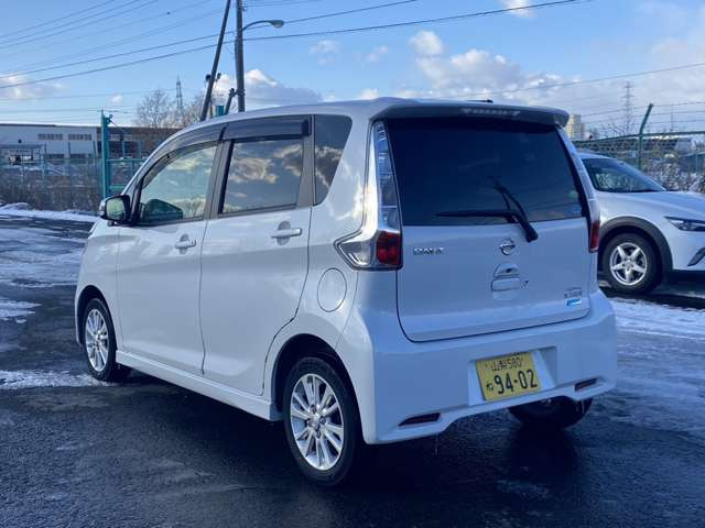 ���X�͔N�����x�ƂȂ��Ă���܂��B�c�Ǝ��Ԃ�10:00�`19:00�ł��B