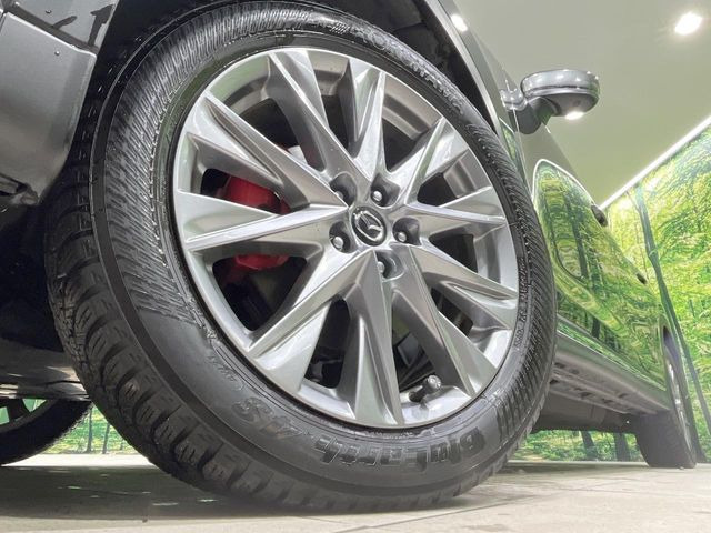 �y����19�C���`�A���~�z�C�[���z�O�ςɃ}�b�`���������A���~�z�C�[���𑕒����Ă���܂��B�e��ЊO�A���~�z�C�[����A�X�^�b�h���X�^�C�����戵�����Ă���܂��B���񂲑��k����������