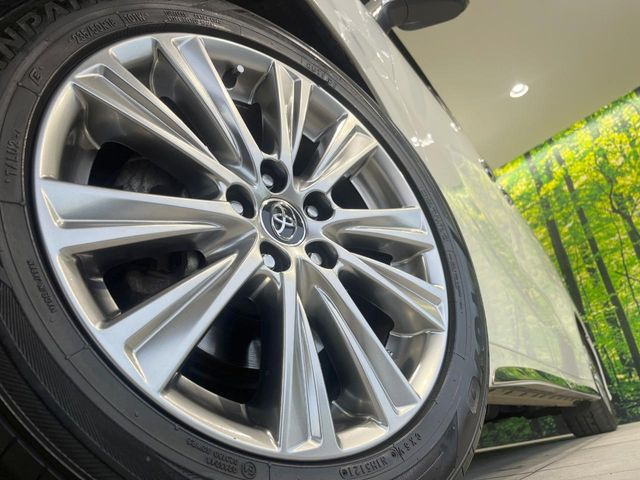 �y����18�C���`�A���~�z�C�[���z�O�ςɃ}�b�`���������A���~�z�C�[���𑕒����Ă���܂��B�e��ЊO�A���~�z�C�[����A�X�^�b�h���X�^�C�����戵�����Ă���܂��B���񂲑��k����������