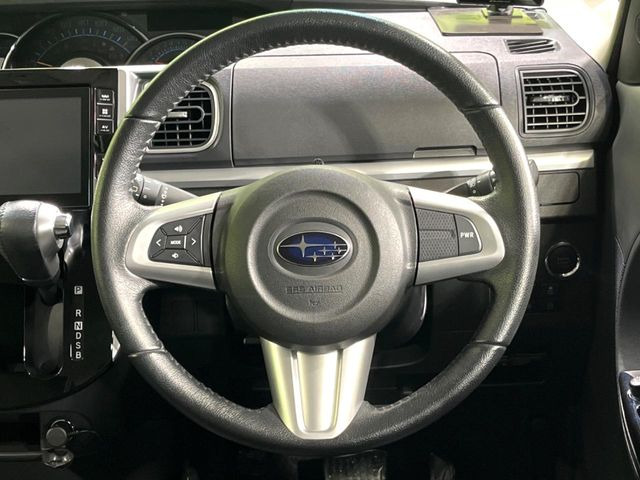 �y�X�e�A�����O�X�C�b�`�z�^�]���A�O������ڐ������炷���ƂȂ��A�I�[�f�B�I���̑��삪�\�ȕ֗��@�\!���S&���K�ȃh���C�u�����o���Ă���܂���