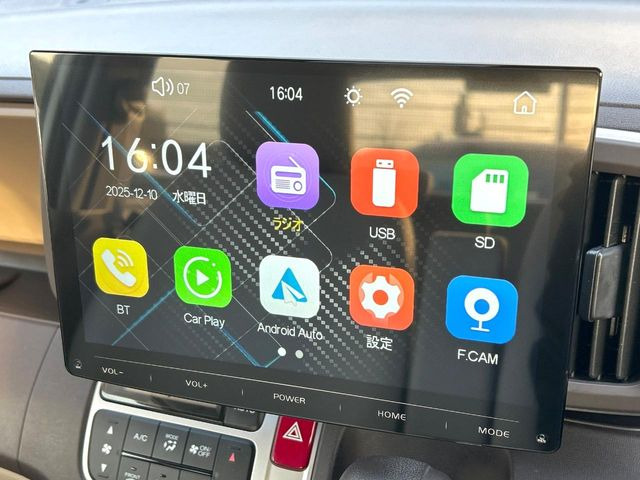 �y10.1�C���` �f�B�X�v���C�I�[�f�B�I�z���ʂ̃f�B�X�v���C��AppleCarPlay��AndroidAuto�����p�\�B�傫�ȉ�ʂŃX�}�z�i�r�A�v���������p���������܂���