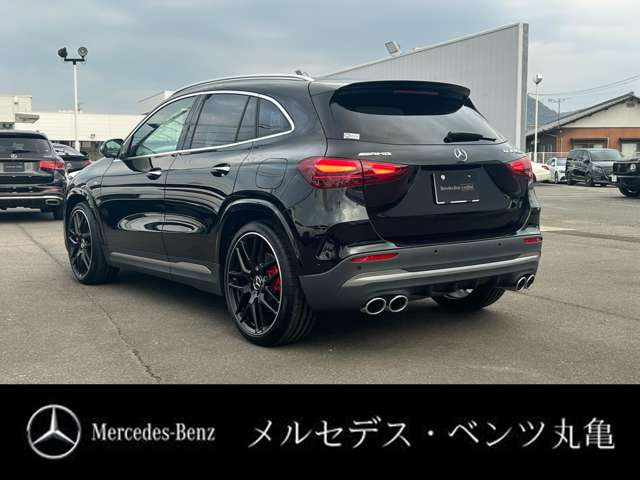 GLAクラスAMG GLA45 S 4マチックプラス 4WD