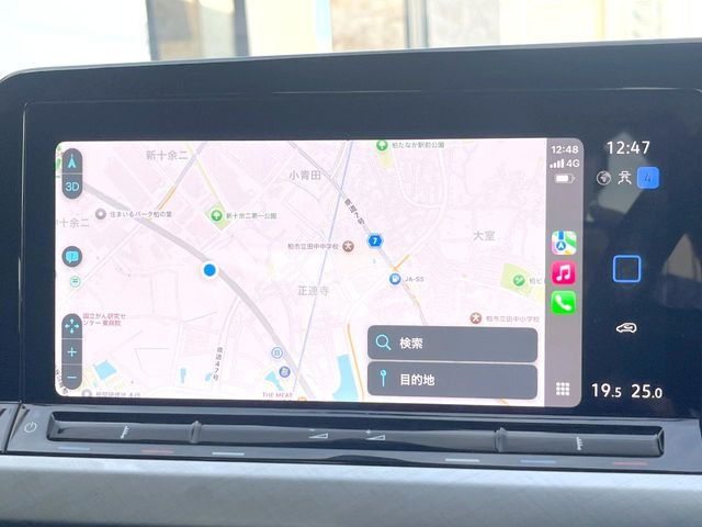 ��Apple Car Play:�X�}�z�Ƃ̗L���ڑ��ŁA�i�r�E�I�[�f�B�I�Đ��ȂǃX�}�z�̃A�v���@�\����ʂł��g����֗��@�\�ł�!