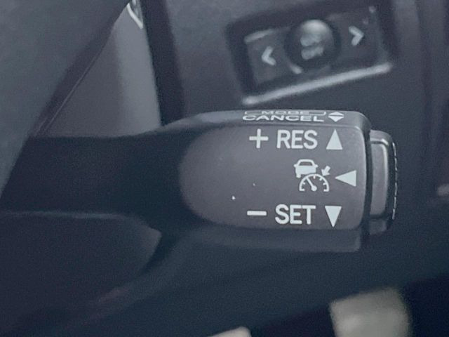 �y���[�_�[�N���[�Y�R���g���[���z�������H�ł̒��������s���y��!!�����ő��x��ۂN���[�Y�R���g���[�����A�Փˌy���V�X�e���ƘA�g���A�O���̎ԗ������m���ĎԊԂ�ۂ悤�ɑ��x���߂��Ă���܂�!!