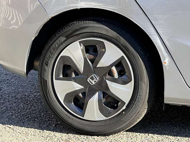 ���Ђ́A���q���܂̃j�[�Y�ɂ������o����悤�A�L�x�ȎԎ����葵���Ă���܂��B����芷���̍ۂ��A����A��낵�����肢�������܂��B