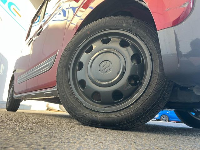 �y����14�C���`�A���~�z�C�[���z�O�ςɃ}�b�`���������A���~�z�C�[���𑕒����Ă���܂��B�e��ЊO�A���~�z�C�[����A�X�^�b�h���X�^�C�����戵�����Ă���܂��B���񂲑��k����������