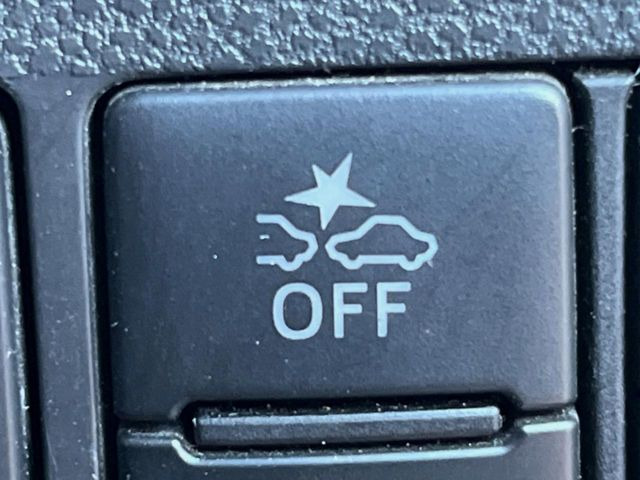 �y�X�}�[�g�A�V�X�g�z���s���ɑO���̎ԗ�����F�����A�Փ˂������Ȏ��͌x��ƃu���[�L�ŏՓˉ���Ɣ�Q�y�����A�V�X�g�B�����S�Ƀh���C�u�����y���݂��������܂��B