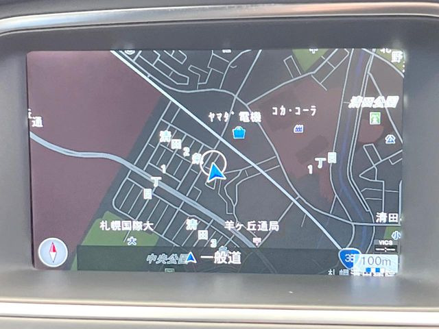 �������i�r:��̊��̂���i�r�́A����������ԓ������o���Ă���܂��BBluetooth�Đ��ȂǃI�[�f�B�I�@�\���[�����Ă���܂��̂ŁA�^�]�����y���߂܂���