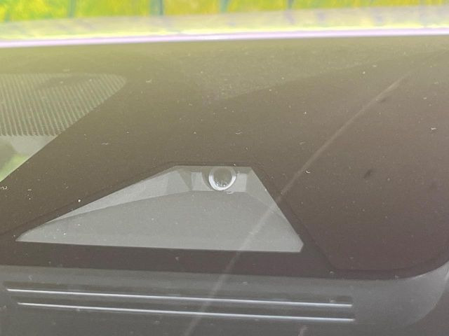 �y�g���^�Z�[�t�e�B�Z���X�z���s���ɑO���̎ԗ�����F�����A�Փ˂������Ȏ��͌x��ƃu���[�L�ŏՓˉ���Ɣ�Q�y�����A�V�X�g�B�����S�Ƀh���C�u�����y���݂��������܂��B