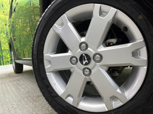 �y����15�C���`�A���~�z�C�[���z�O�ςɃ}�b�`���������A���~�z�C�[���𑕒����Ă���܂��B�e��ЊO�A���~�z�C�[����A�X�^�b�h���X�^�C�����戵�����Ă���܂��B���񂲑��k����������