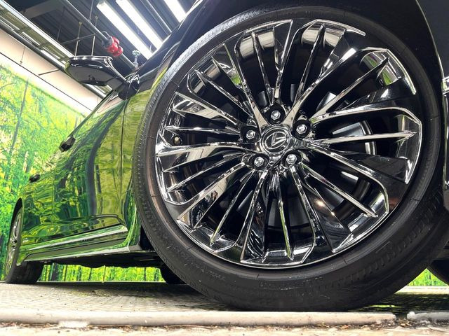 �y����20�C���`�A���~�z�C�[���z�O�ςɃ}�b�`���������A���~�z�C�[���𑕒����Ă���܂��B�e��ЊO�A���~�z�C�[����A�X�^�b�h���X�^�C�����戵�����Ă���܂��B���񂲑��k����������