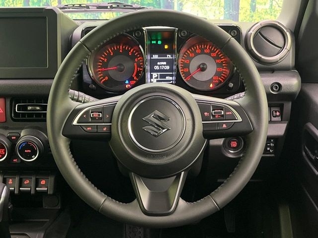 �y�����v�����X�e�A�����O�z�㎿�Ȋv���g�p���邱�ƂŁA��ɂ����������݂ƂĂ��^�]���₷���n���h���ł���