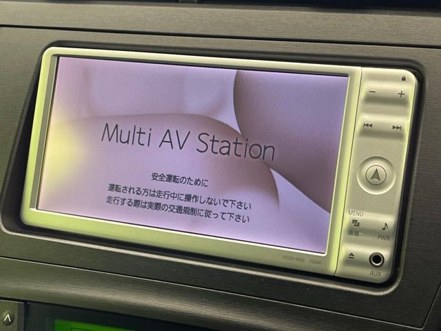 �y�����i�r�z�l�C�̏����i�r�𑕔����Ă���܂��B�i�r�̎g���₷���͂������A�I�[�f�B�I�@�\���[��!�L�����v�◷�s�͂������A�ʋ΂┃�����ȂǕ��i�̃h���C�u���y�����Ȃ�͂���