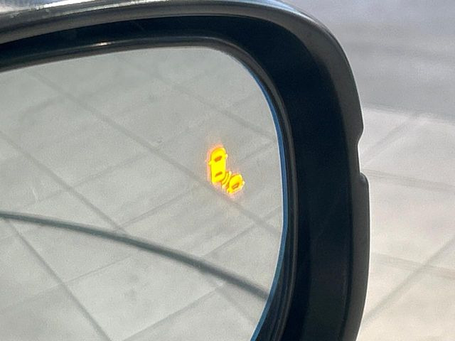 �y�u���C���h�X�|�b�g�C���t�H���[�V�����z���s���A�h�A�~���[�̎��p�ɂȂ�₷���ӏ��Ɍ㑱�Ԃ��ڋ߂���ƃT�C�h�~���[�t�߂Ɍx����\���A�h���C�o�[�ɒ��ӊ��N�����Ă���܂��B