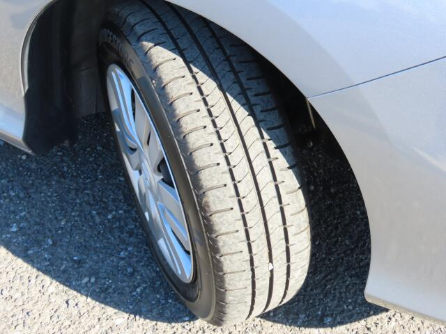 タイヤもしっかり残っています