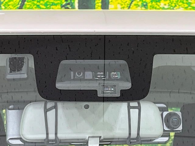 �y�X�Y�L �Z�[�t�e�B�T�|�[�g�z���s���ɑO���̎ԗ�����F�����A�Փ˂������Ȏ��͌x��ƃu���[�L�ŏՓˉ���Ɣ�Q�y�����A�V�X�g�B�����S�Ƀh���C�u�����y���݂��������܂��B