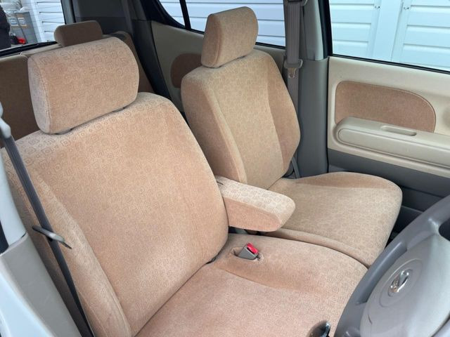 �^�]�ȃV�[�g���͎g�p�������Ȃ��A�ǍD�ȏ�ԂƂȂ��Ă��܂��B���J�Ɏg���Ă������Ƃ��悭�킩��܂��ˁB