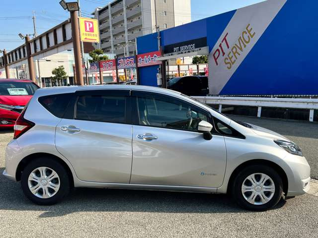 �O���[�v���݌ɐ�200��ȏ�!!�L�x�ȍ݌ɂ̒����炨�q�l�ɂ҂�����Ȉ�������Ă������܂�!!