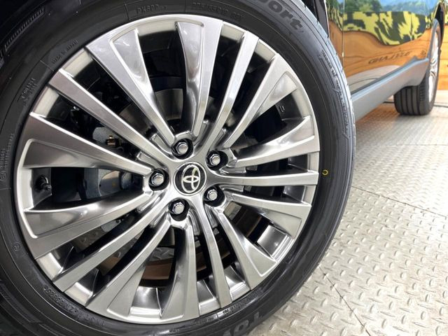 �y����19�C���`�A���~�z�C�[���z�O�ςɃ}�b�`���������A���~�z�C�[���𑕒����Ă���܂��B�e��ЊO�A���~�z�C�[����A�X�^�b�h���X�^�C�����戵�����Ă���܂��B���񂲑��k����������