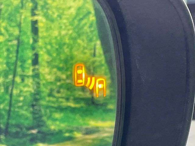 �y�u���C���h�X�|�b�g���j�^�[�z���s���A�h�A�~���[�̎��p�ɂȂ�₷���ӏ��Ɍ㑱�Ԃ��ڋ߂���ƃT�C�h�~���[�t�߂Ɍx����\���A�h���C�o�[�ɒ��ӊ��N�����Ă���܂��B