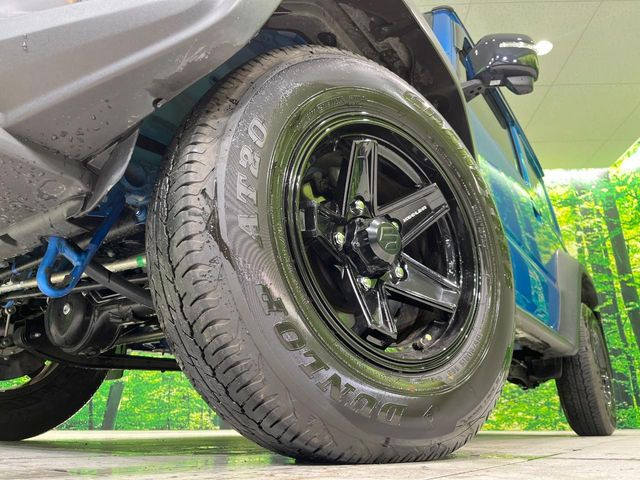 �y15�C���`�A���~�z�C�[���z�O�ςɃ}�b�`�����A���~�z�C�[���𑕒����Ă���܂��B�e��A���~�z�C�[����A�X�^�b�h���X�^�C�����戵�����Ă���܂��B���񂲑��k����������