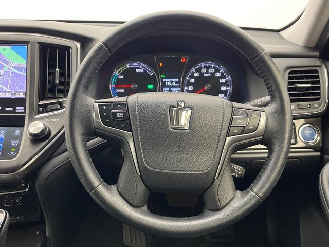 �y�����v�����X�e�A�����O�z�㎿�Ȋv���g�p���邱�ƂŁA��ɂ����������݂ƂĂ��^�]���₷���n���h���ł���