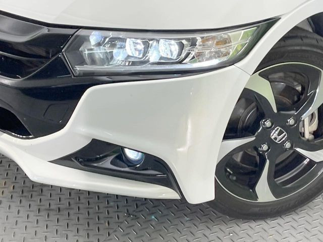 �yLED�w�b�h���C�g�z���V����ԑ��s�����ǍD�Ȏ��E���m�ۂ����S���ĉ^�]�ł��鍂�P�xLED�w�b�h���C�g�𑕔�!�_�����x�������A����d�͂��}�����Ă��܂��B