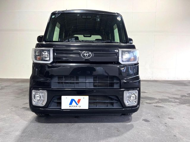 弊社では、全車『修復歴なし』のお車のみ取り扱っております。専任バイヤーによる厳選した仕入れの後、入庫後の車両チェックを行い、ネクステージが認定した高品質な中古車をご提供しております。