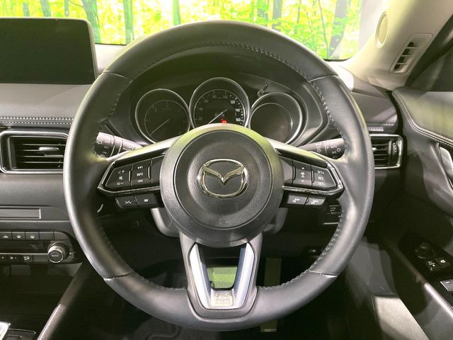 �y�����v�����X�e�A�����O�z�㎿�Ȋv���g�p���邱�ƂŁA��ɂ����������݂ƂĂ��^�]���₷���n���h���ł���