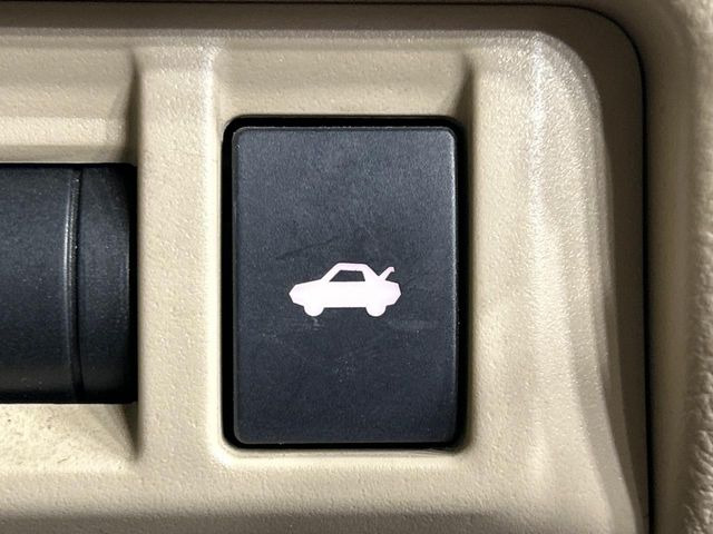 �y�p���[�o�b�N�h�A�z�X�}�[�g�L�[��^�]�Ȃ̃{�^�������������Ń��A�Q�[�g�������ŊJ���܂�!�ו��������Ă��鎞��A�����ʒu�ɂ���o�b�N�h�A��߂�ۂɕ֗��ȋ@�\�ł���