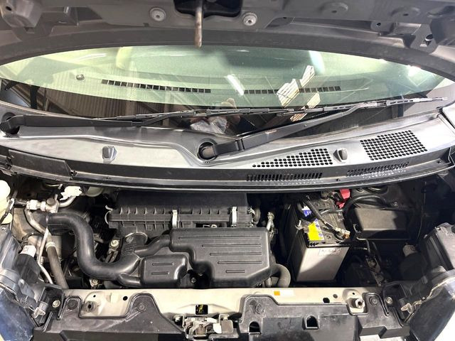 親切・丁寧な専門メカニックスタッフが応対!・車検・点検整備・事故等の修理などアフターサービスも安心。お車のカスタマイズもネクステージのサービススタッフまでご相談ください!