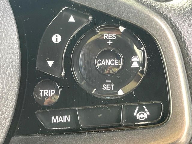 �y�A�_�v�e�B�u�N���[�Y�R���g���[���z�������H�ł̒��������s���y��!!�����ő��x��ۂN���[�Y�R���g���[�����A�Փˌy���V�X�e���ƘA�g���A�O���̎ԗ������m���ĎԊԂ�ۂ悤�ɑ��x���߂��Ă���܂�!!