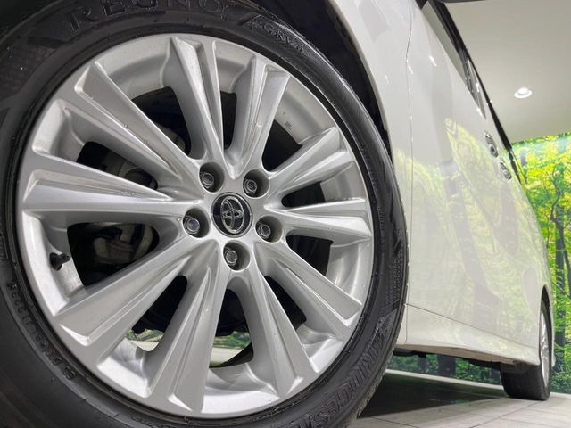 �y����18�C���`�A���~�z�C�[���z�O�ςɃ}�b�`���������A���~�z�C�[���𑕒����Ă���܂��B�e��ЊO�A���~�z�C�[����A�X�^�b�h���X�^�C�����戵�����Ă���܂��B���񂲑��k����������