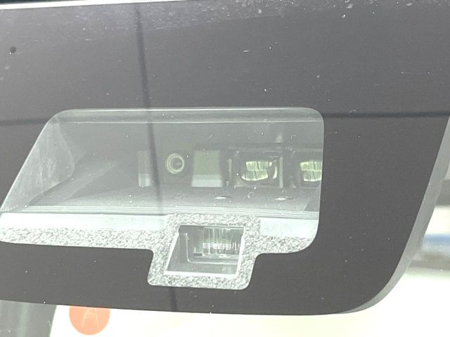 �y�X�Y�L �Z�[�t�e�B�T�|�[�g�z���s���ɑO���̎ԗ�����F�����A�Փ˂������Ȏ��͌x��ƃu���[�L�ŏՓˉ���Ɣ�Q�y�����A�V�X�g�B�����S�Ƀh���C�u�����y���݂��������܂��B