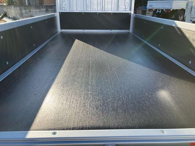 �ב����3110mm&times;1610mm&times;380mm!���O���ƂĂ��L���C�ł�!�[�q1�x�A���Ԃ����m�F������!