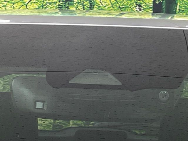 �y�g���^�Z�[�t�e�B�Z���X�z���s���ɑO���̎ԗ�����F�����A�Փ˂������Ȏ��͌x��ƃu���[�L�ŏՓˉ���Ɣ�Q�y�����A�V�X�g�B�����S�Ƀh���C�u�����y���݂��������܂��B