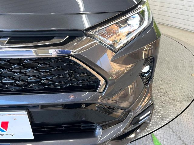 �yLED�w�b�h���C�g�z���V����ԑ��s�����ǍD�Ȏ��E���m�ۂ����S���ĉ^�]�ł��鍂�P�xLED�w�b�h���C�g�𑕔�!�_�����x�������A����d�͂��}�����Ă��܂��B�yLED�w�b�h���C�g�z���V����ԑ��s�����ǍD