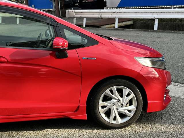 ���Ђ́A���q���܂̃j�[�Y�ɂ������o����悤�A�L�x�ȎԎ����葵���Ă���܂��B����芷���̍ۂ��A����A��낵�����肢�������܂��B