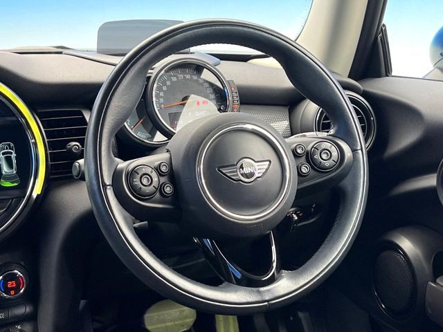 ���n���h�����̃X�������Ȃ��A���ꂢ�ȏ�Ԃ��ێ����Ă���܂��B�e�X�C�b�`���̓�����m�F�ς݂ł��B