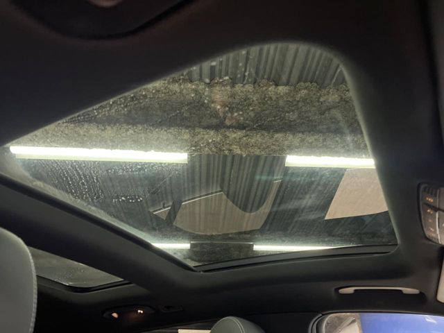 ���p�m���~�b�N�X���C�f�B���O���[�t::�唗�͂̃p�m���}���[�t�́A�㕔���Ȃɂ܂ő����Ă���A�J���I�ȋ�Ԃ����y���݂��������܂��B