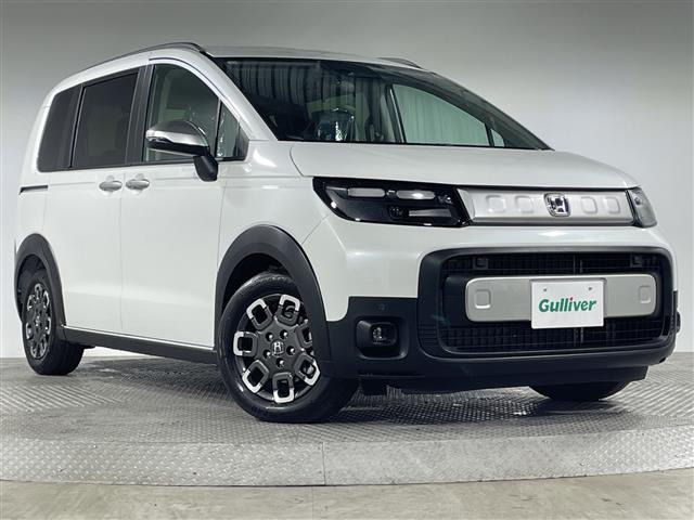 フリード1.5 e:HEV クロスター