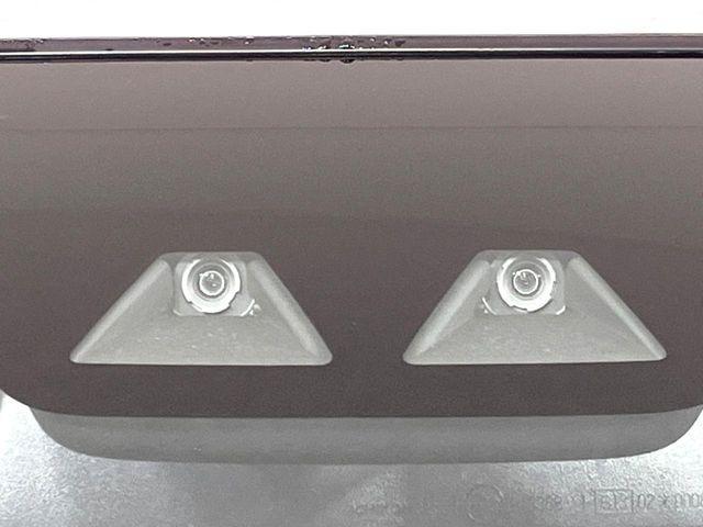 �y�X�}�[�g�A�V�X�g�z���s���ɑO���̎ԗ�����F�����A�Փ˂������Ȏ��͌x��ƃu���[�L�ŏՓˉ���Ɣ�Q�y�����A�V�X�g�B�����S�Ƀh���C�u�����y���݂��������܂��B