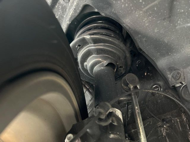 �����̗򉻗\�h�ׂ̖̈h�K���H�̎{�H�������Ă���܂��B�~��n��͂������A���ݕ��ɂ��Z���̕���A��Ń}�����E�E�B���^�[�X�|�[�c���������ɑ�ύD�]���������Ă���܂��B