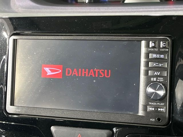 �y�����i�r�z�l�C�̏����i�r�𑕔����Ă���܂��B�i�r�̎g���₷���͂������A�I�[�f�B�I�@�\���[��!�L�����v�◷�s�͂������A�ʋ΂┃�����ȂǕ��i�̃h���C�u���y�����Ȃ�͂���