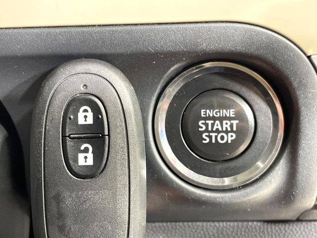 �y�L�[���X�X�^�[�g�V�X�e���z�J�o����|�P�b�g�ɓ��ꂽ�܂܂ł��h�A�̎{���E�������\�ȃX�}�[�g�L�[�𑕔��B�G���W���̃I���E�I�t�����J�M�����o���K�v����������Ƃ��Ă��֗��ł���