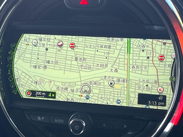 �������i�r:��̊��̂���i�r�́A����������ԓ������o���Ă���܂��B�I�[�f�B�I�@�\���[�����Ă���܂��̂ŁA�^�]�����y���߂܂���